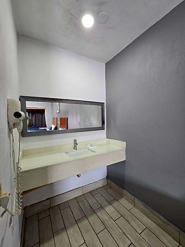 Executive Inn Laguna Vista