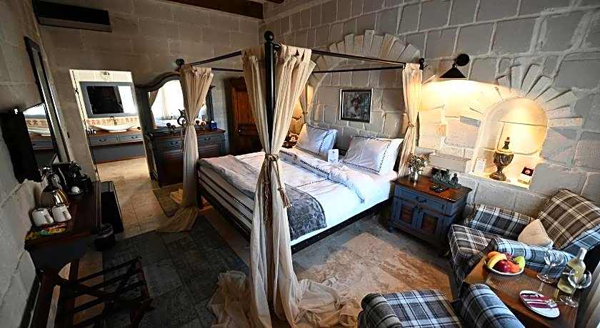 Seraphim Cave Hotel