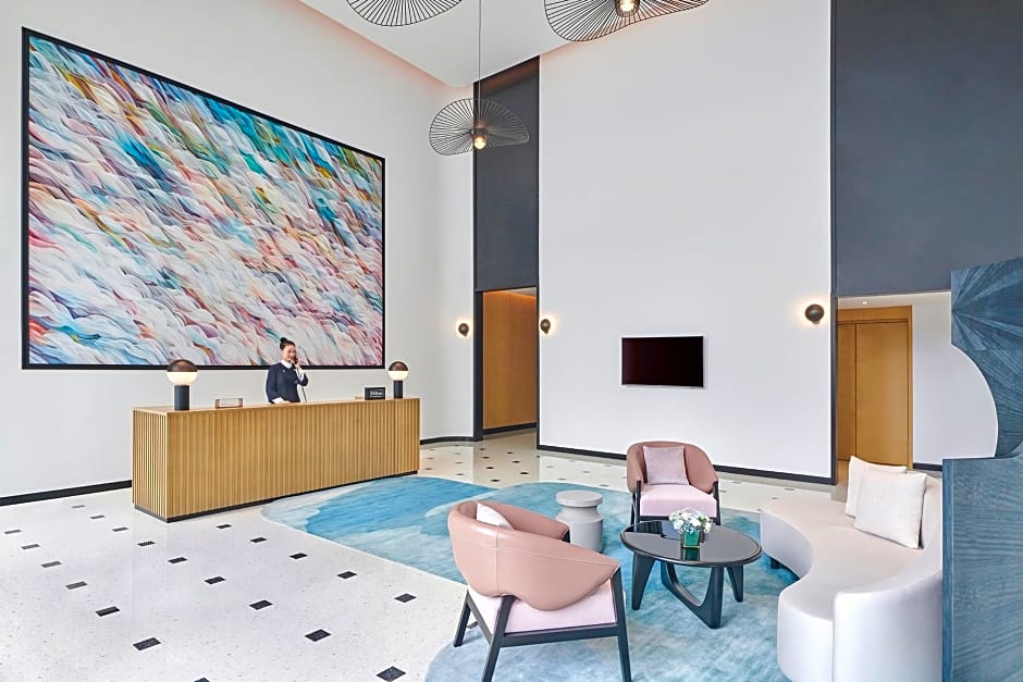 DoubleTree by Hilton Shenzhen Airport Residences