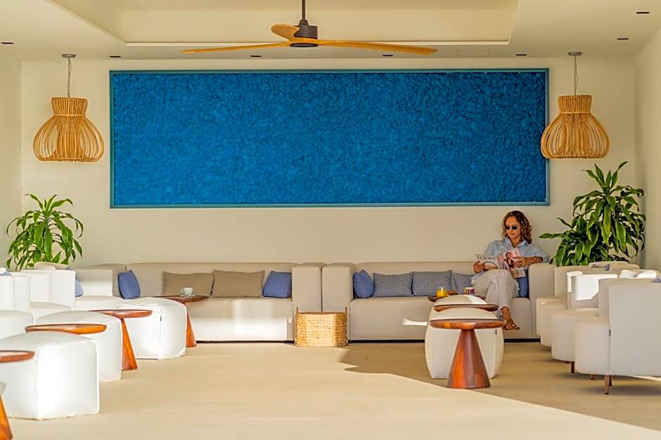 Royal Marina Suites Boutique Hotel