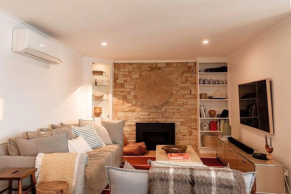 Beachfront Paradise in Opossum Bay