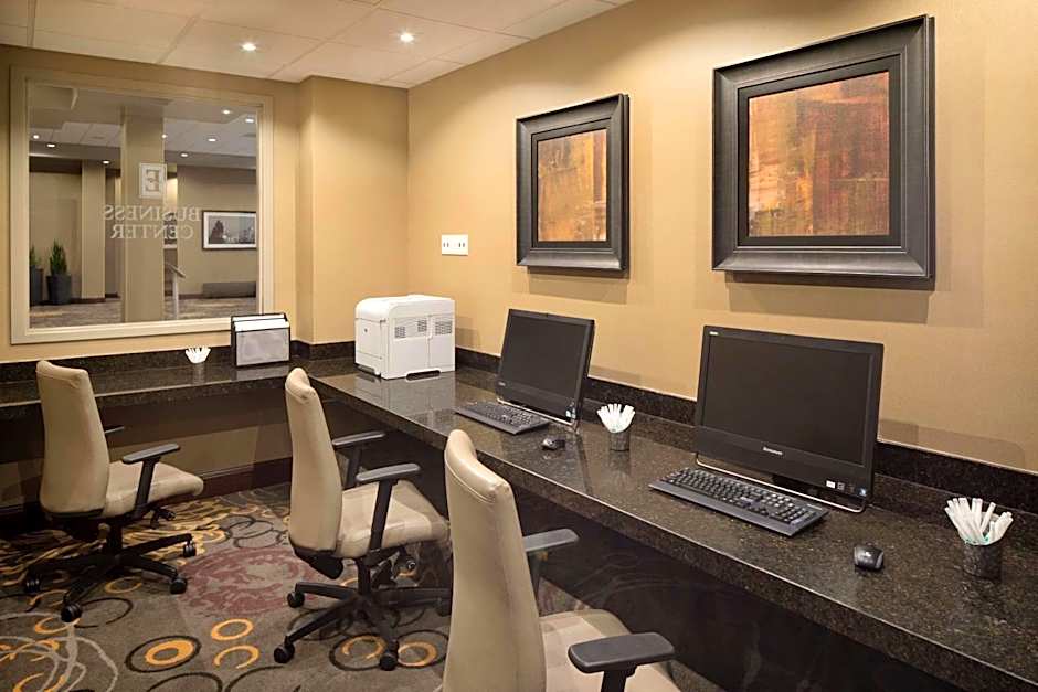 Embassy Suites By Hilton Hotel Des Moines-On The River