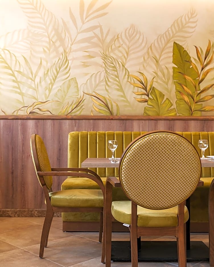 Rhactus Hotel, New Alamein