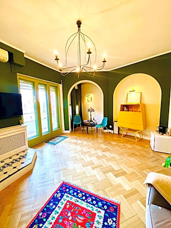 One-Bedroom Premier Apartment