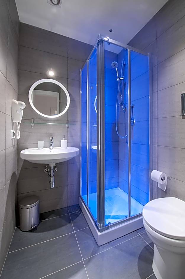 Room & Breakfast Zero