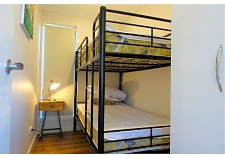 Standard 2 Bedroom Cabin - Sleeps 5