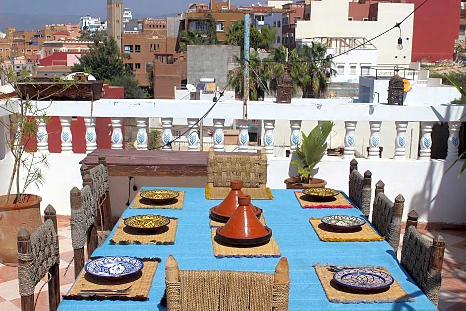 Tamraght White Hostel