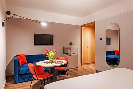 Premium Room with Extra Bed (2 Adults + 1 Child)