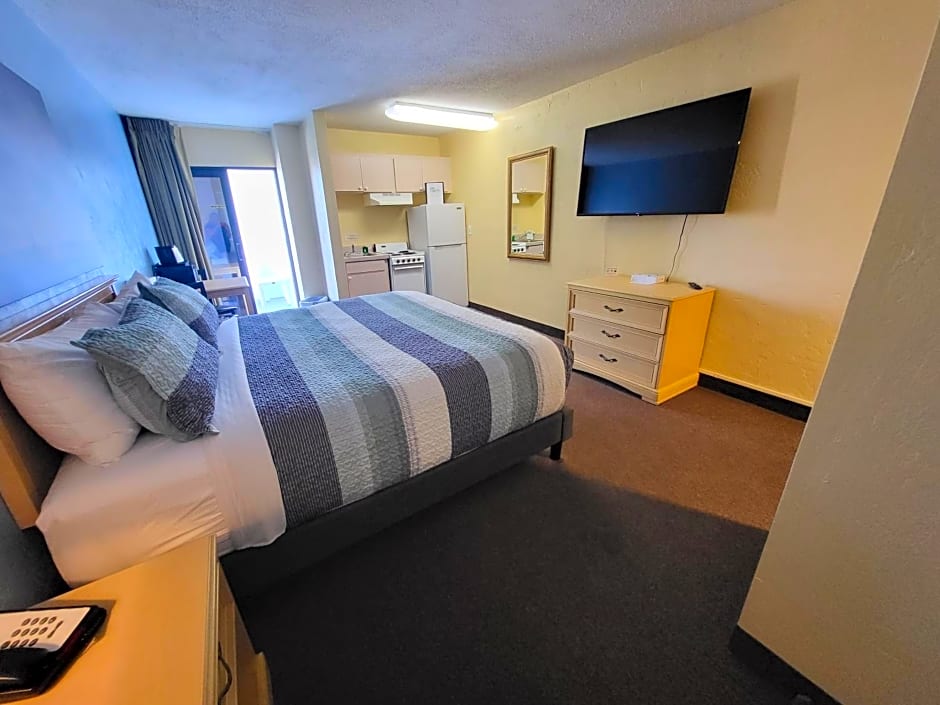 Beachside Hotel - Daytona Beach Shores