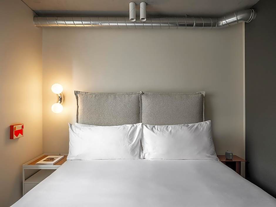 The StandardX, Melbourne