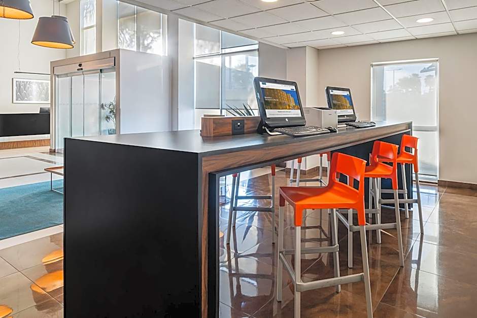 City Express by Marriott Querétaro Juríca