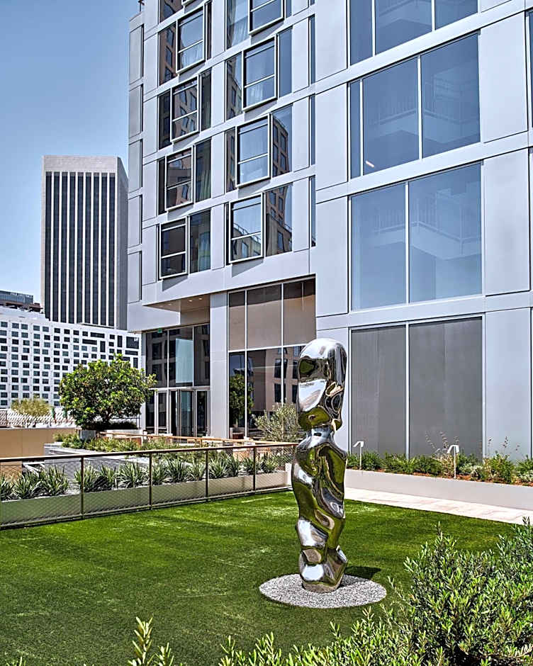 Conrad Los Angeles