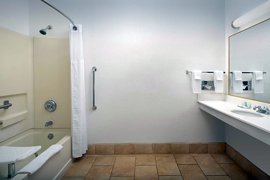 Quality Inn & Suites Gallup I-40 Exit 20