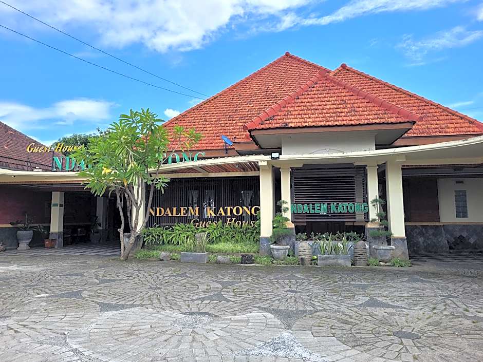 Ndalem Katong Guest House Ponorogo