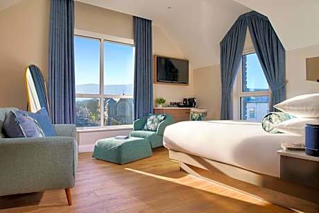 The James Hotel