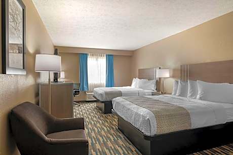 Queen Room with Two Queen Beds - Non-Smoking