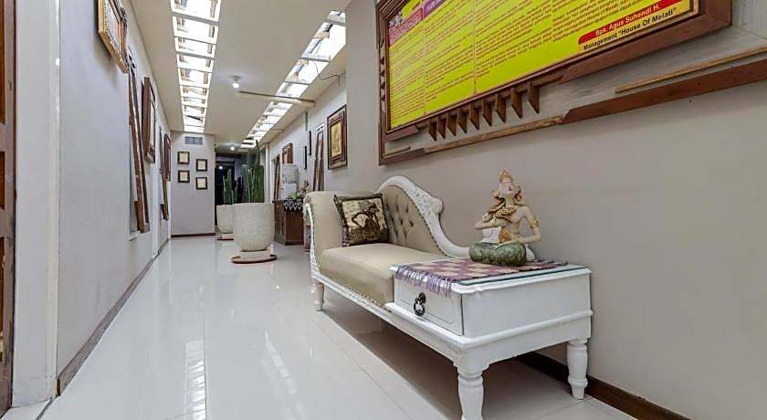 RedDoorz Syariah @ House Of Melati Kepanjen