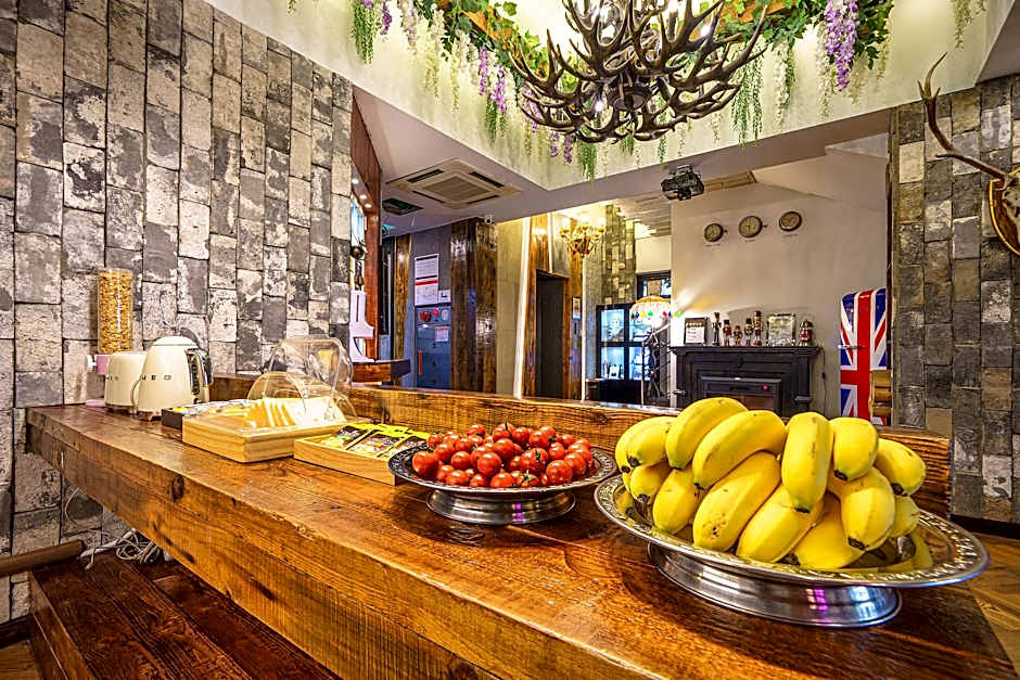 February Boutique Hotel Hwanggeum