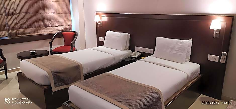 The Curzon Court Hotel