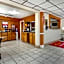 Econo Lodge Hays I-70