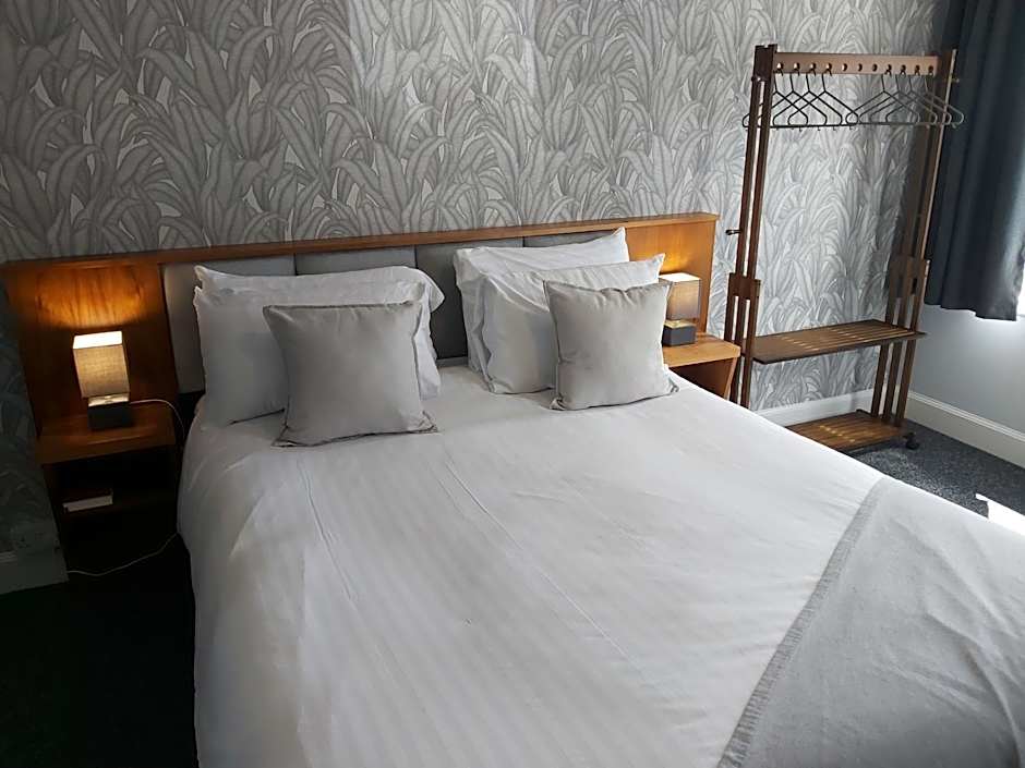 The Strathearn Hotel