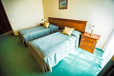 Standard 2 Beds