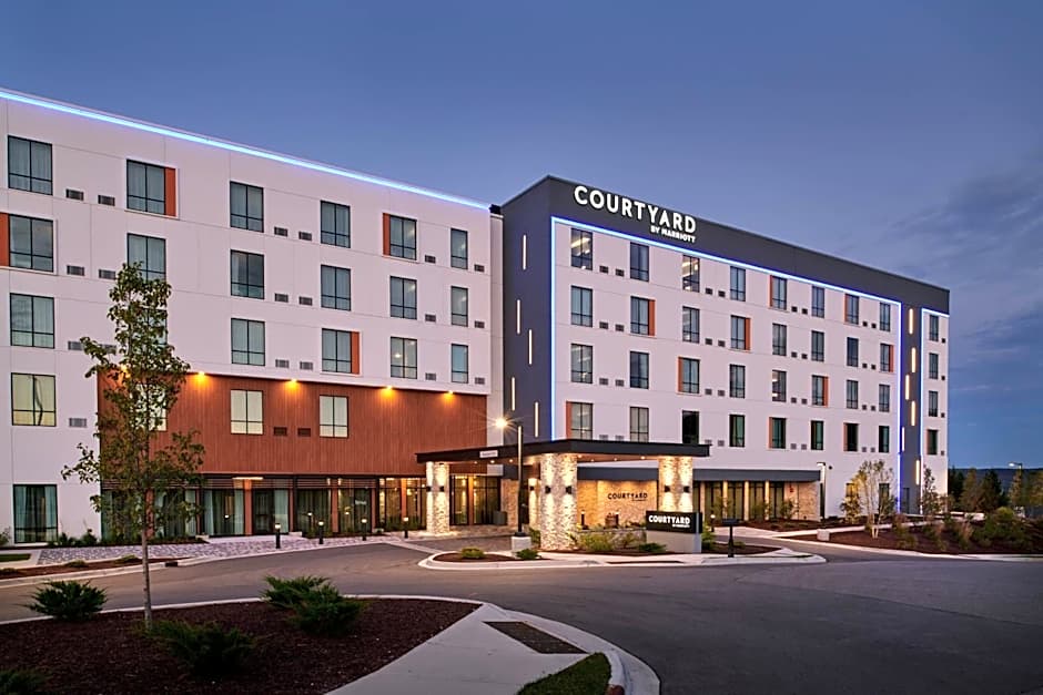 Courtyard by Marriott Petoskey
