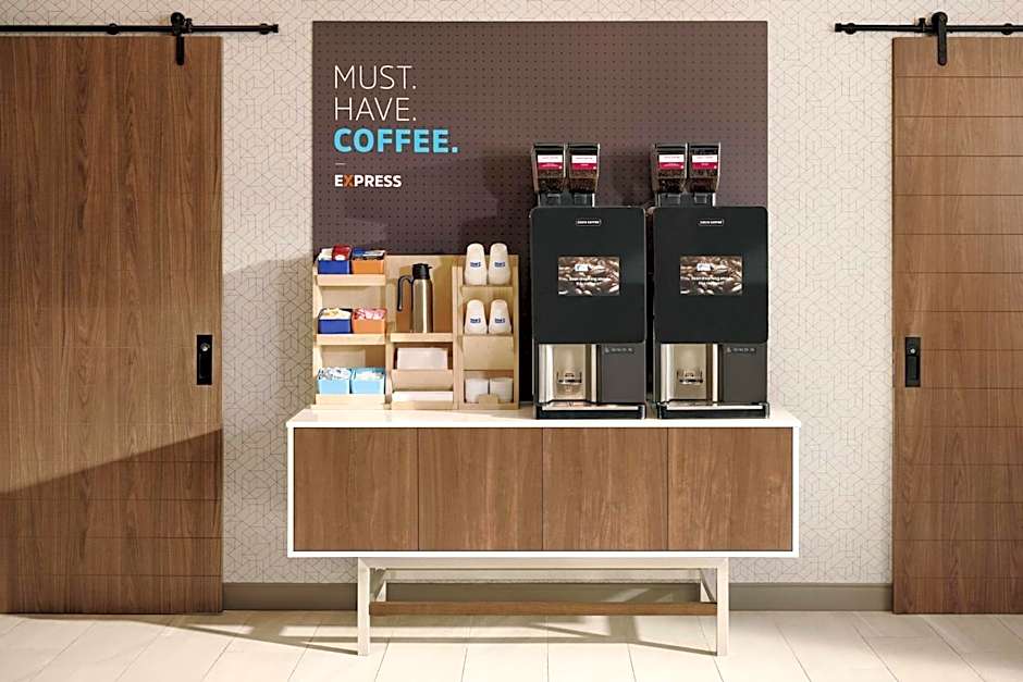 Holiday Inn Express Fargo - West Acres By IHG