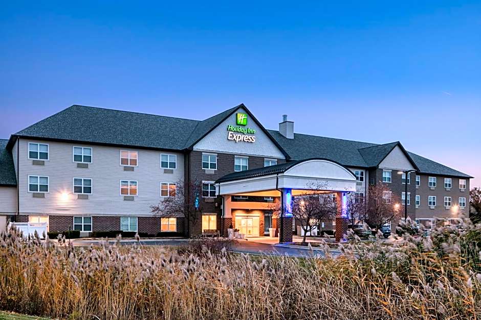 Holiday Inn Express & Suites - Green Bay East By IHG