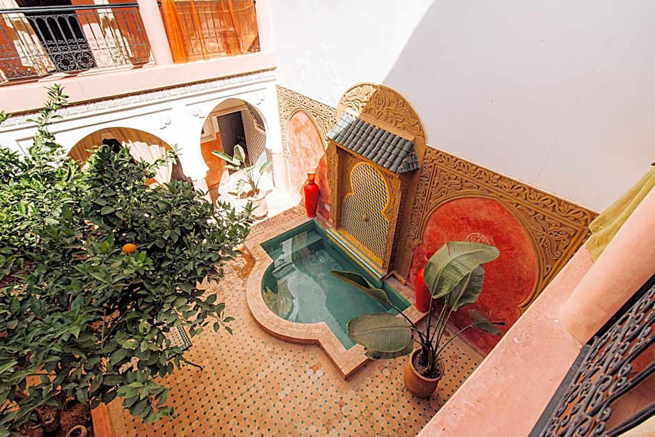 Riad Davina