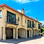 Columbia Cliff Villas
