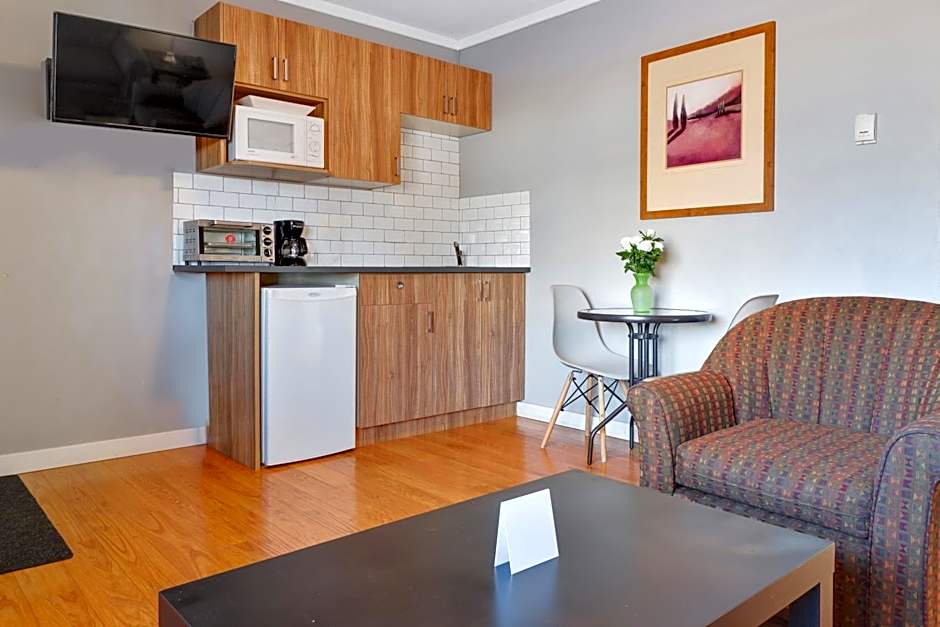 Hotel Bethel - Fort MacLeod, AB