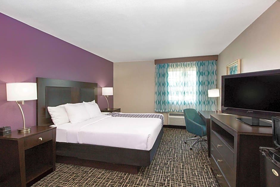 La Quinta Inn & Suites by Wyndham Blue Springs