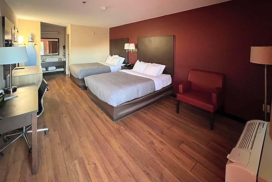 Quality Inn & Suites I-10 Near Fiesta Texas