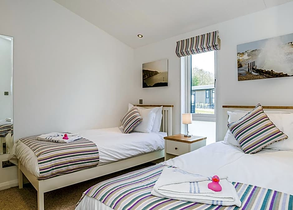 Woodside Coastal Retreat