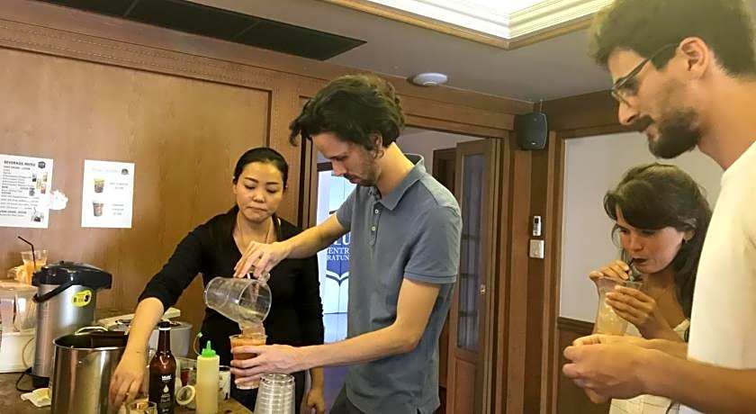 Glur Central Pratunam