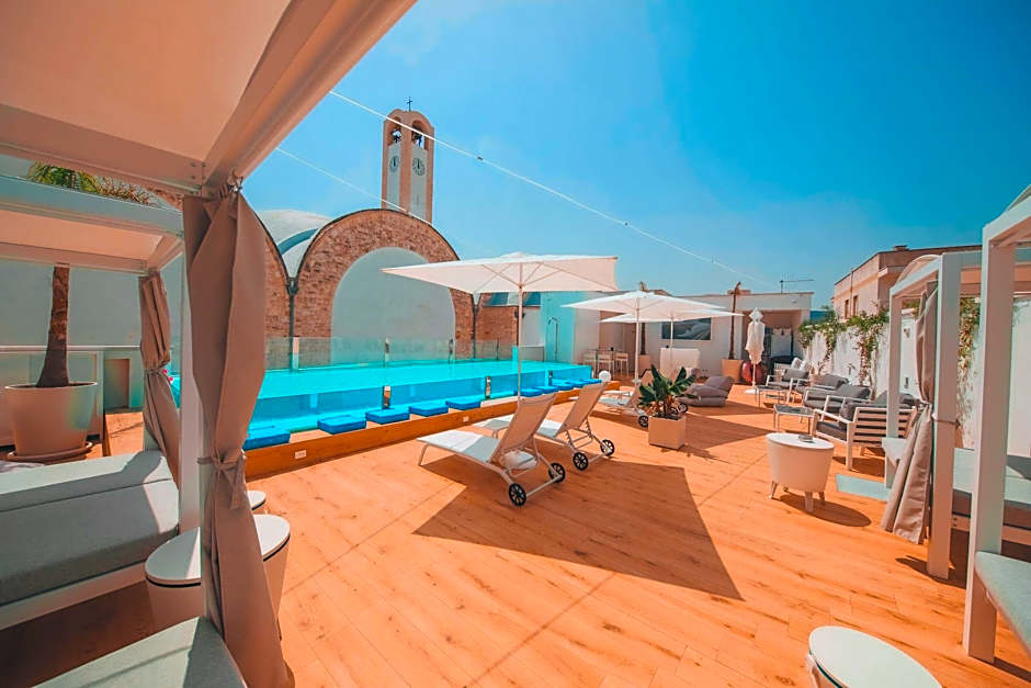 Naucleros Suites