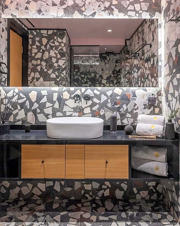 3 Pines Design Living