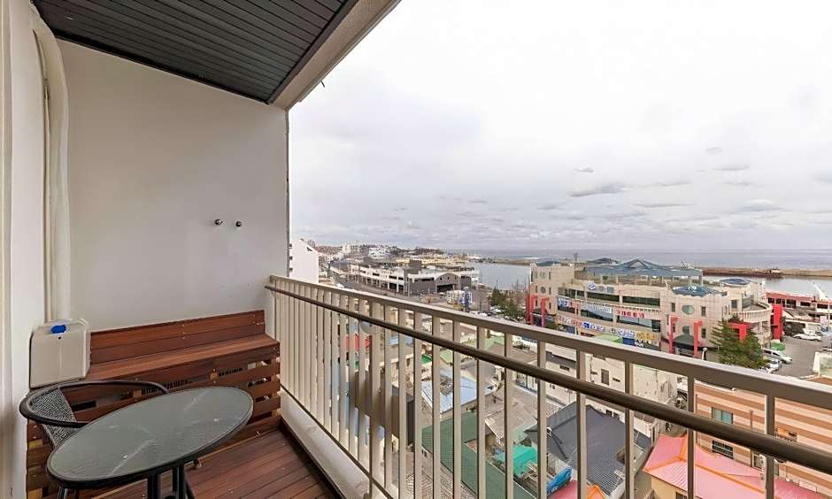 Winners Hotel