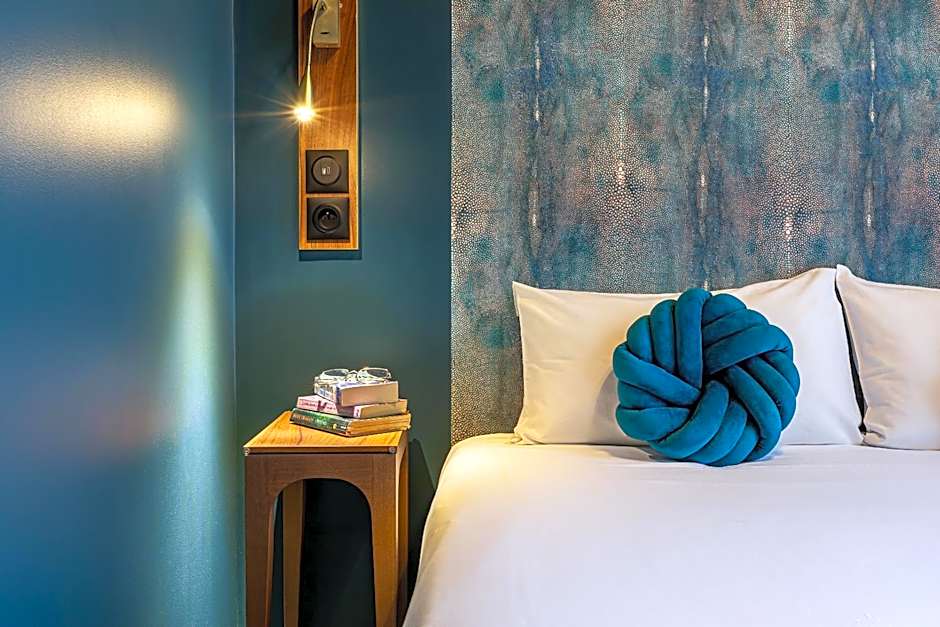 Glasgow Monceau by Patrick Hayat