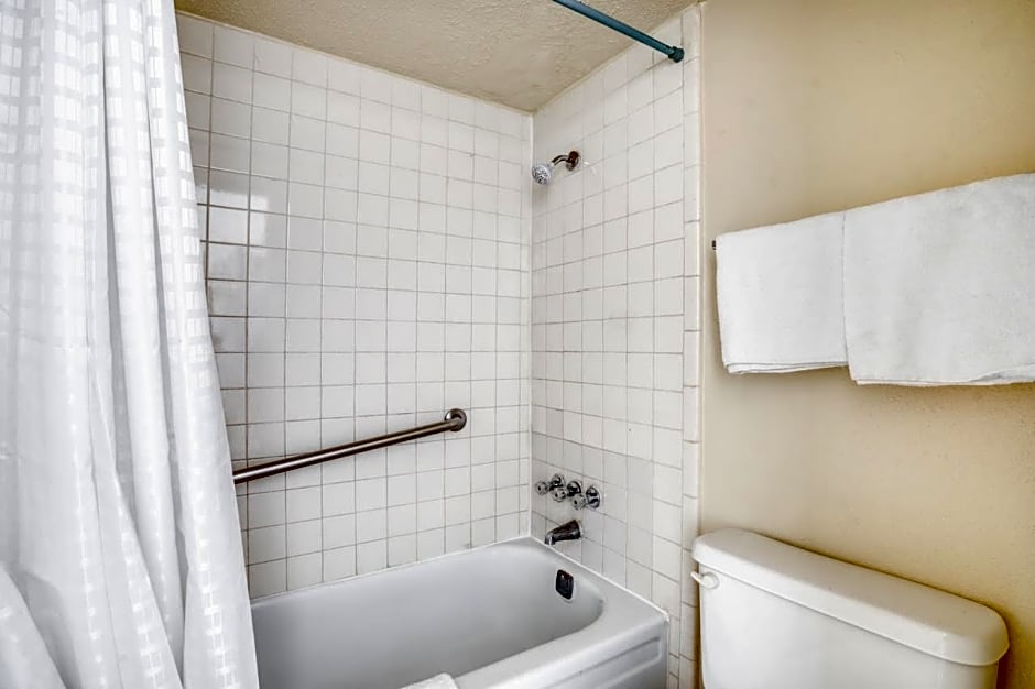 OYO Hotel Waco University Area / I-35