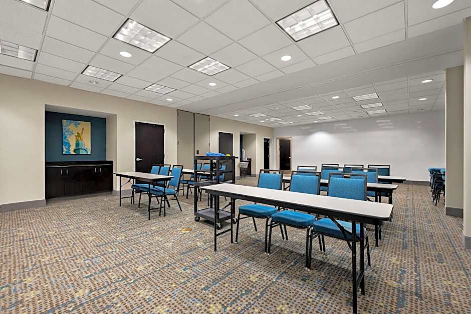 Hampton Inn By Hilton Birmingham Leeds