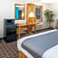 Super 8 by Wyndham Lincoln West