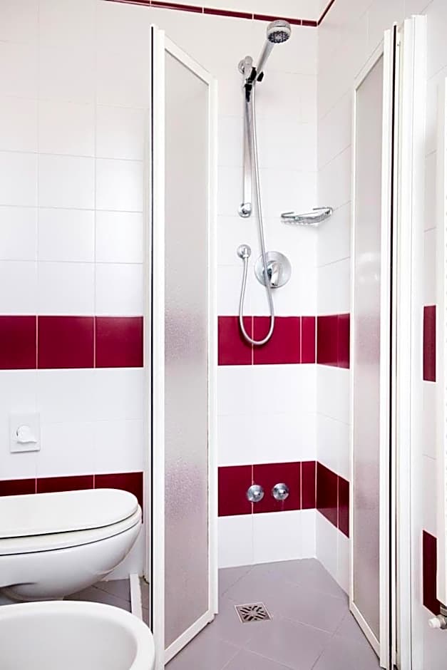 Hotel Junior by OasiGroup Hotels