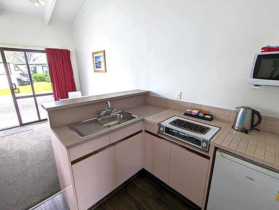 Holdens Bay Holiday Park