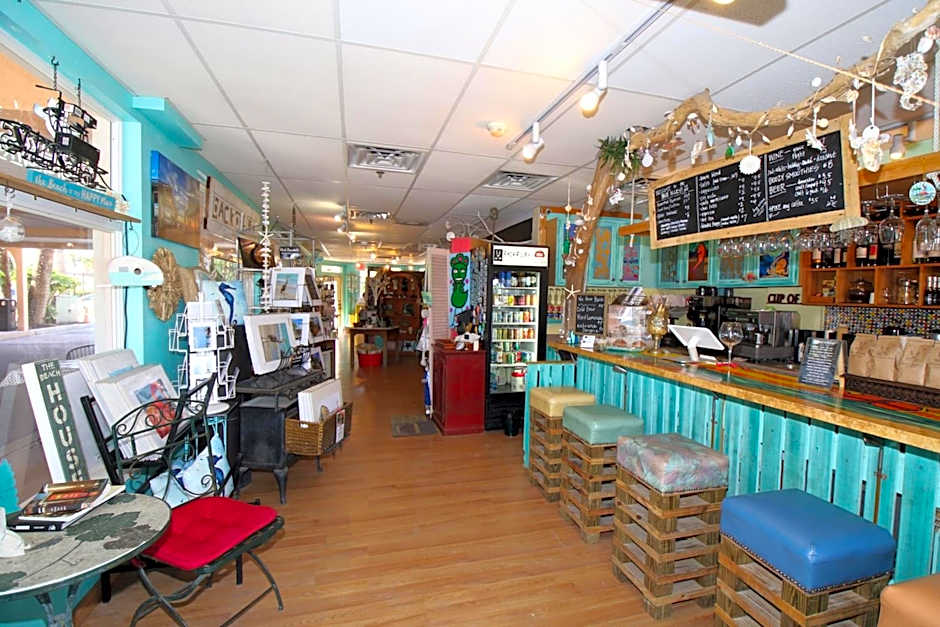 Absolute Anna Maria-Private Beach Access-Heated Pool-Water Views From Every Room