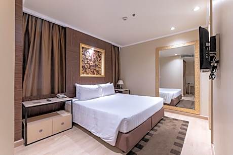 GRAND ONE BEDROOM SUITE