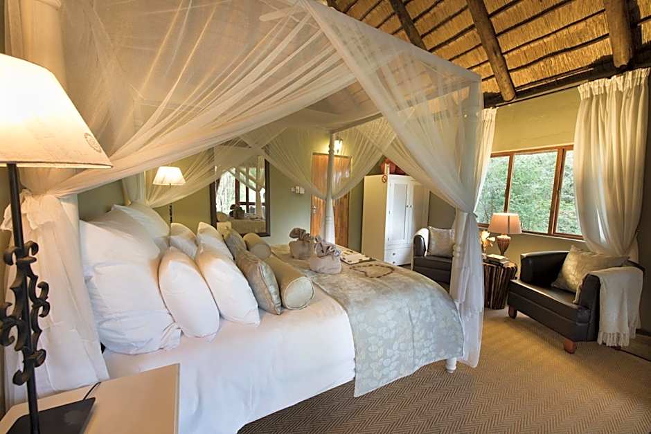 Kambaku Safari Lodge