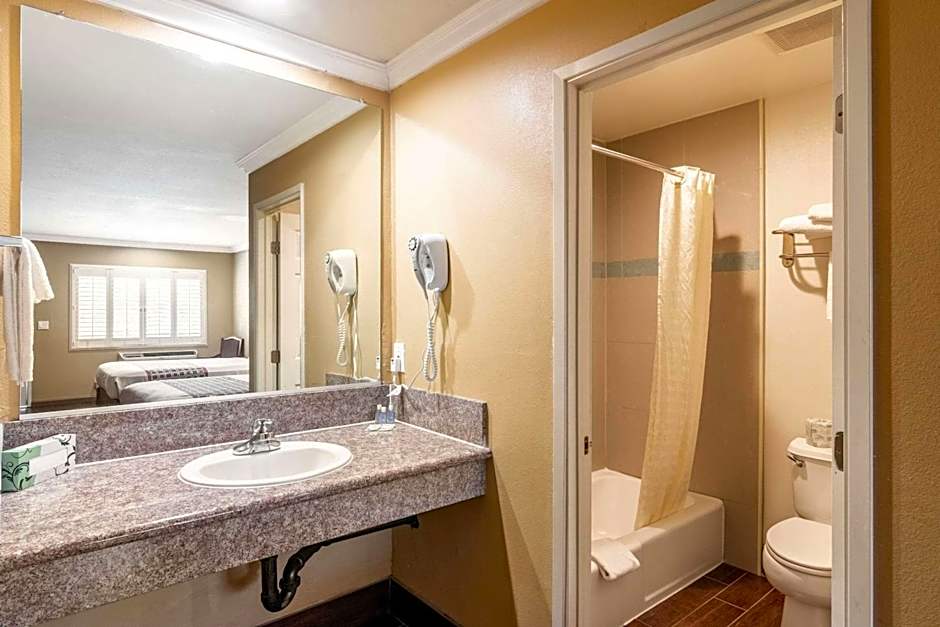Rodeway Inn Artesia Cerritos