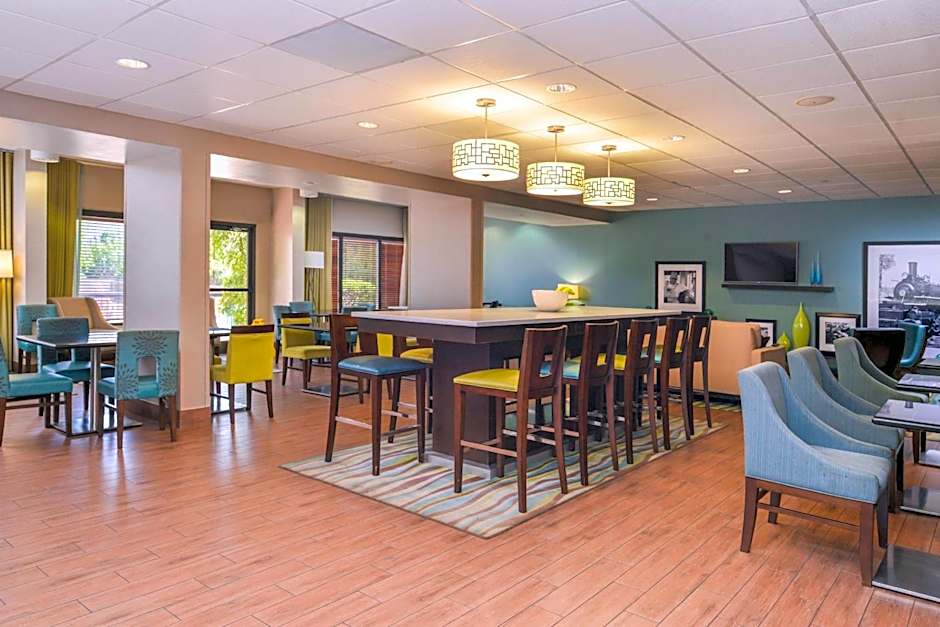 Hampton Inn By Hilton Decatur